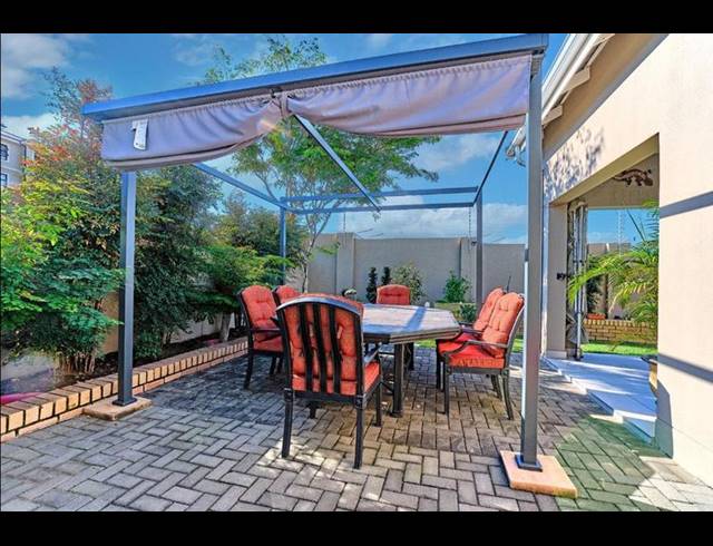 3 BEDROOM TOWNHOUSE FOR SALE IN CARLSWALD